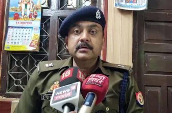 प्रतापगढ़ में बदमाशों ने पुलिसकर्मी बन सराफा कारोबारी को लूटा